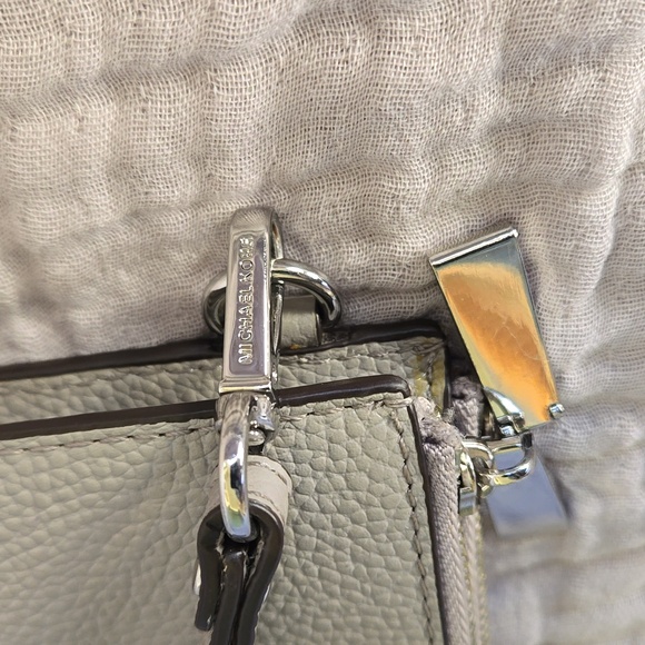 Michael Kors Wristlet - Picture 13 of 14